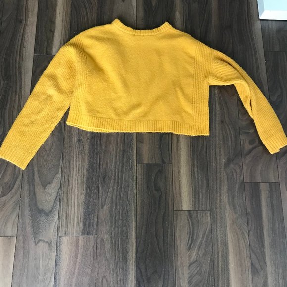 Orange/yellow/gold sweater - Picture 3 of 3
